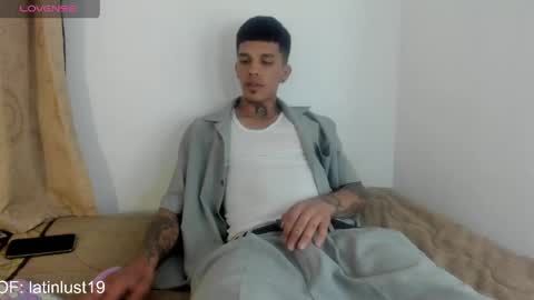 Snapshot of baby_gio chatting on 05/21/26, 06:37 OF GxoXabs online show from 05/21/26, 06:37