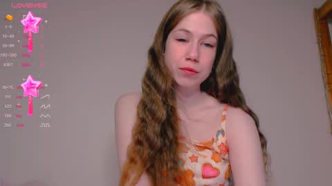 Snapshot of baby_girl_0001 chatting on 03/07/25, 12:58 Kira online show from 03/07/25, 12:58