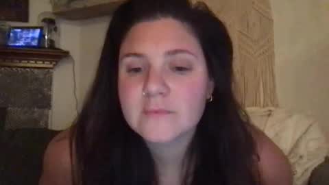 baby_girl_93 online show from 12/17/25, 08:09