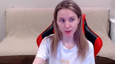 baby_kitte online show from 02/09/25, 08:54