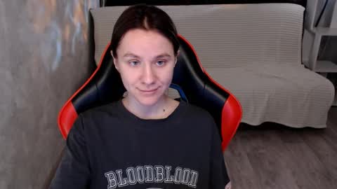 baby_kitte online show from 12/02/25, 03:12