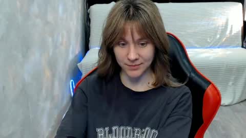Snapshot of baby_kitte chatting on 05/18/26, 04:07 baby_kitte online show from 05/18/26, 04:07