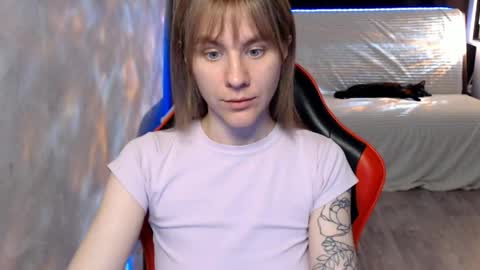 Snapshot of baby_kitte chatting on 05/19/26, 01:50 baby_kitte online show from 05/19/26, 01:50