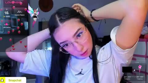 lily online show from 11/18/25, 07:07