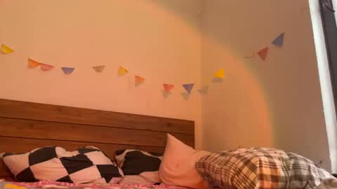 mei online show from 03/03/25, 05:20