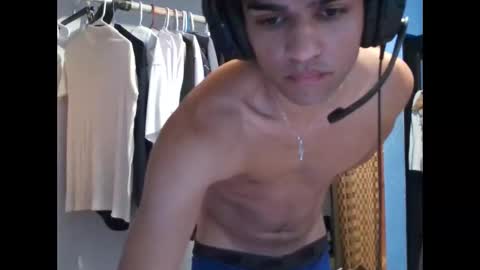 Snapshot of baby_mooonx chatting on 01/09/26, 06:42 adrian online show from 01/09/26, 06:42