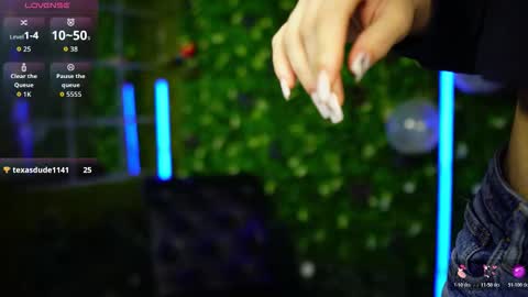 Baby Nico online show from 11/06/25, 05:14