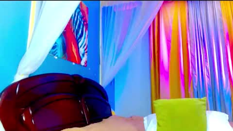 Snapshot of baby_petite1 chatting on 09/24/25, 01:31 Baby Petite online show from 09/24/25, 01:31