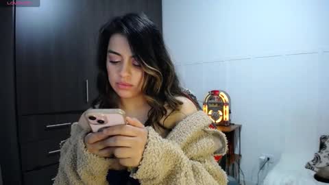 Snapshot of baby_roose chatting on 01/16/25, 12:55 Baby online show from 01/16/25, 12:55