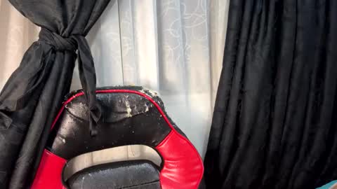 Snapshot of baby_roose chatting on 11/26/25, 12:11 Baby online show from 11/26/25, 12:11