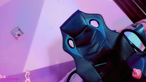 Baby-Rouss online show from 11/26/25, 01:23