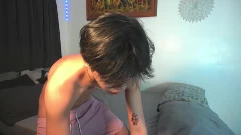 Snapshot of baby_simph chatting on 10/18/25, 07:31 Josh online show from 10/18/25, 07:31