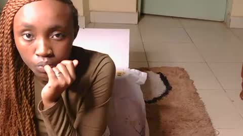 baby_smiler online show from 06/25/26, 04:33