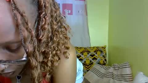 Snapshot of baby_tecla chatting on 03/23/26, 02:10 baby_tecla online show from 03/23/26, 02:10