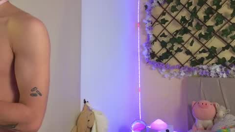 Snapshot of baby_xian chatting on 03/06/25, 03:02 Dani online show from 03/06/25, 03:02