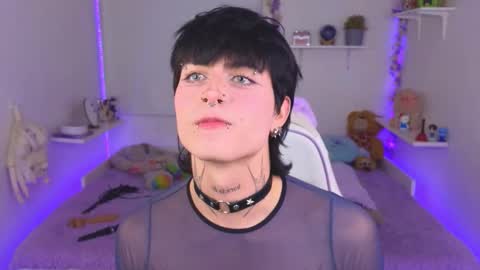 Snapshot of baby_xian chatting on 10/31/25, 08:48 Dani online show from 10/31/25, 08:48