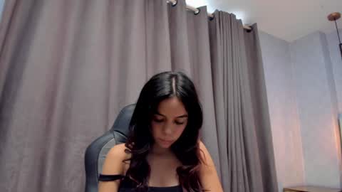 Snapshot of babyangel18_ chatting on 01/23/25, 07:29 ANGEL online show from 01/23/25, 07:29