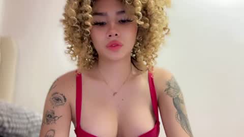 Clara online show from 06/25/26, 05:23