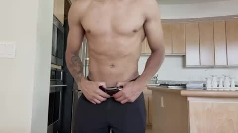 Snapshot of babydaddiii808 chatting on 10/18/25, 12:57 DADDY online show from 10/18/25, 12:57