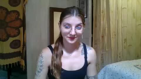 Snapshot of babydemon6 chatting on 05/19/26, 05:19 babydemon6 online show from 05/19/26, 05:19