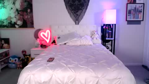 Snapshot of babyempathy chatting on 11/29/25, 07:22 akira online show from 11/29/25, 07:22