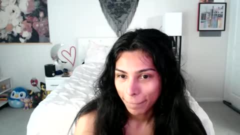 Snapshot of babyempathy chatting on 03/26/26, 08:03 akira online show from 03/26/26, 08:03