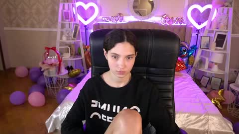 Sasha online show from 02/08/25, 05:51