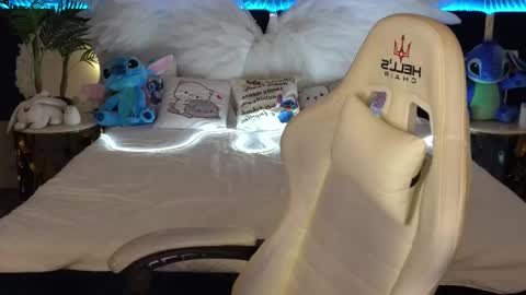 Sasha online show from 10/15/25, 07:03