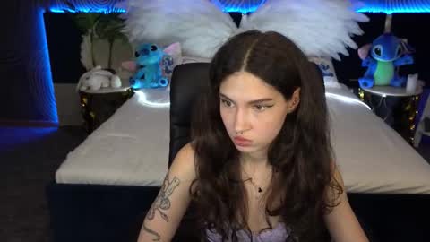 Sasha online show from 10/22/25, 06:51