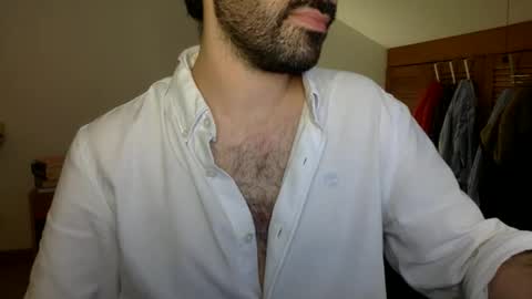 Snapshot of babyhardy chatting on 11/14/25, 04:49 Tom A. online show from 11/14/25, 04:49
