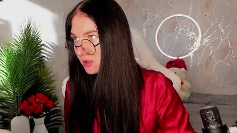 Snapshot of babyisperfect chatting on 01/11/26, 04:17 Sophia online show from 01/11/26, 04:17