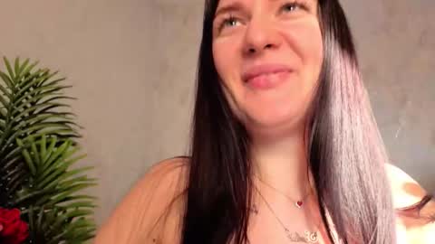 Snapshot of babyisperfect chatting on 02/27/26, 04:12 Sophia online show from 02/27/26, 04:12