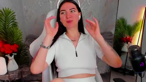 Sophia online show from 05/02/26, 01:21
