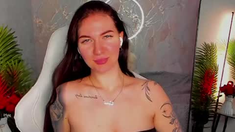 Sophia online show from 05/13/26, 01:36
