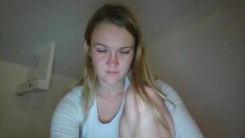 Snapshot of babykay03 chatting on 09/23/25, 02:36 babykay03 online show from 09/23/25, 02:36