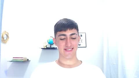 Snapshot of babymaik chatting on 12/30/24, 11:49 babymaik online show from 12/30/24, 11:49