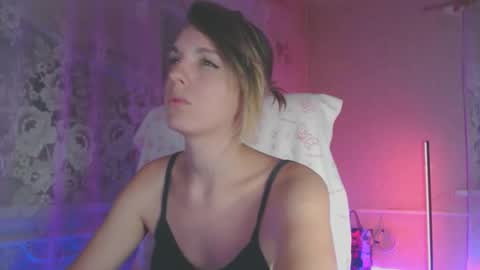 Sonya online show from 10/22/25, 05:13