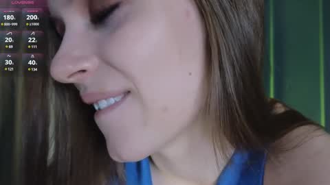 Chloe online show from 01/01/25, 12:22