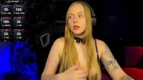 Snapshot of babyytonight chatting on 12/29/24, 07:53 NEXT STREAM  1AM GMT3  Alice    online show from 12/29/24, 07:53