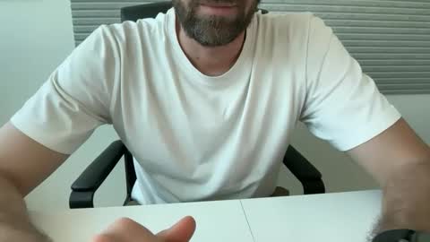 backtoureon online show from 05/29/26, 02:04