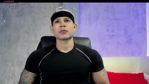 Snapshot of bad_boytoh chatting on 01/14/26, 12:44 bad_boytoh online show from 01/14/26, 12:44