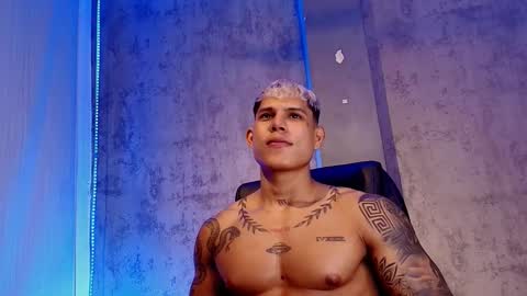 Snapshot of bad_boytoh chatting on 02/04/26, 02:06 bad_boytoh online show from 02/04/26, 02:06