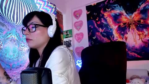 Snapshot of bad_cherry chatting on 01/29/25, 07:22 Bratty Lanita - independent online show from 01/29/25, 07:22