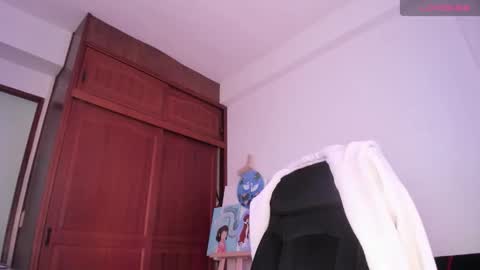 Snapshot of bad_cherry chatting on 10/13/25, 07:03 Bratty Lanita - independent online show from 10/13/25, 07:03