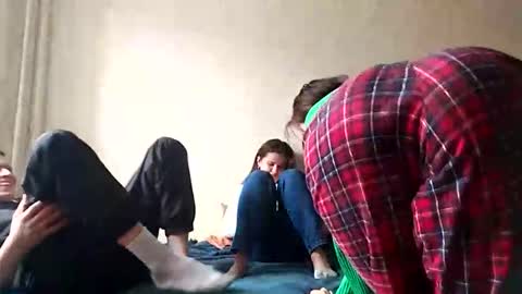 bad_pare online show from 04/26/26, 01:31