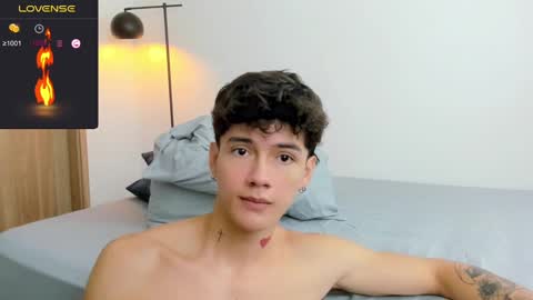 Snapshot of badboy_one chatting on 02/19/25, 12:55 jhojan online show from 02/19/25, 12:55