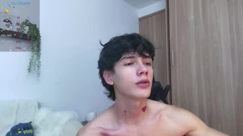 Snapshot of badboy_one chatting on 10/04/25, 09:57 jhojan online show from 10/04/25, 09:57