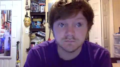 Snapshot of badboyboogie78 chatting on 09/17/25, 07:32 Hylian97 online show from 09/17/25, 07:32