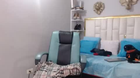 Snapshot of badboyjuan_ chatting on 05/25/26, 11:38 JUAN online show from 05/25/26, 11:38