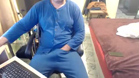 Snapshot of badbulgaro chatting on 11/01/25, 02:41 badbulgaro online show from 11/01/25, 02:41